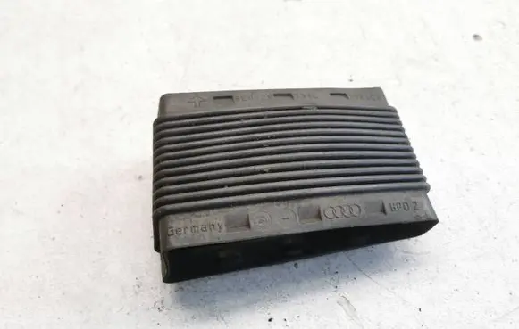 Audi A4 S4 B7 8E 8H Air intake duct part 8e0129739c
