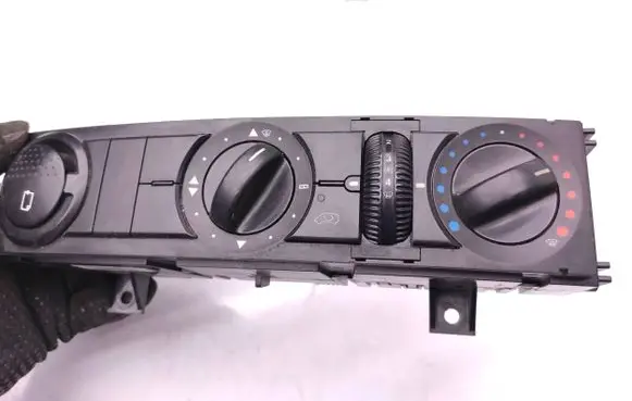 Mercedes-Benz Sprinter W906 Climate control unit A9068300485 C9955002 5HB00901102
