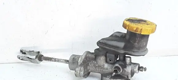 Subaru Impreza III Clutch master cylinder