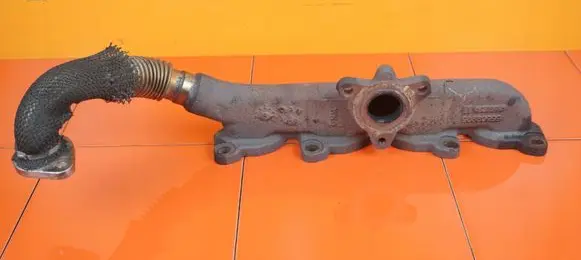 Opel Mokka Exhaust manifold 55569995 B16DTH