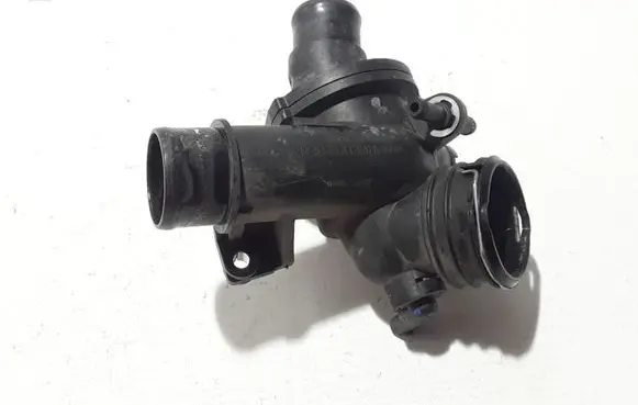 Mercedes-Benz CLS C218 X218 Thermostat A6512001215