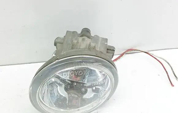 Toyota Corolla Verso E121 Front fog light 1090034 E130635