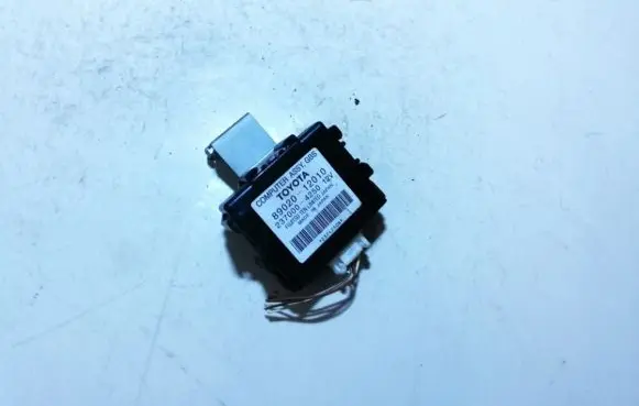 Toyota Auris 150 Alarm control unit/module 8902012010 2370004250