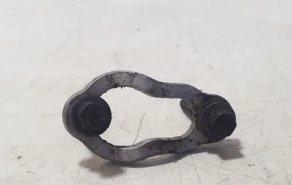 Volvo XC60 Fuel Injector clamp holder