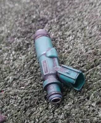 Toyota Prius (XW20) Fuel injector 2325021020