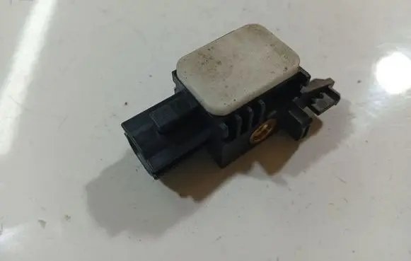 Renault Clio III Airbag deployment crash/impact sensor 9802048461S