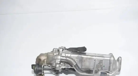 BMW 5 F10 F11 EGR valve cooler 7822350 11717822350