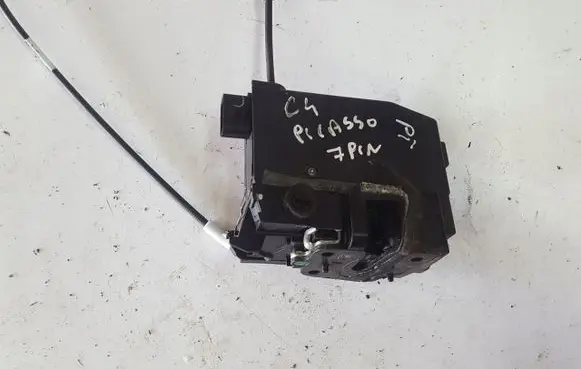 Loading door lock