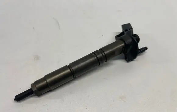 Mercedes-Benz CLK A209 C209 Fuel injector A6420701987 807080 020Z79V
