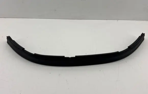 BMW i5 G60 Engine compartment rubber 18271610 946436705