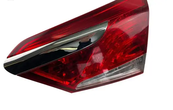 Hyundai i40 Tailgate rear/tail lights 924043Z001