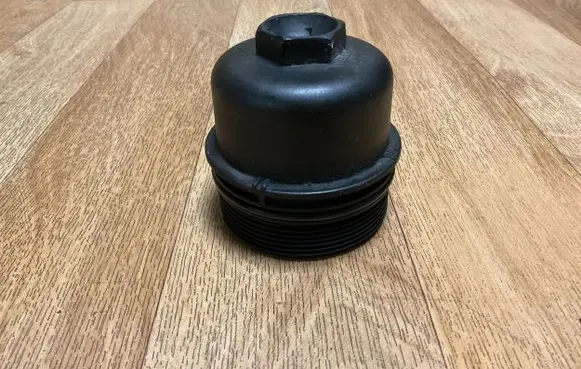 Opel Insignia A Oil filter cover PA66GF35