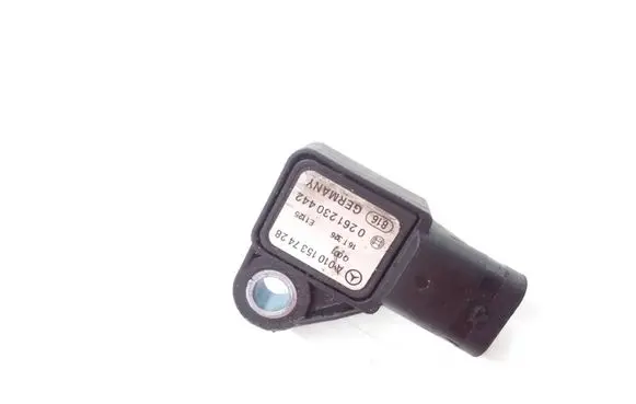 Mercedes-Benz CLA C117 X117 W117 Air pressure sensor A0101537428 0261230442