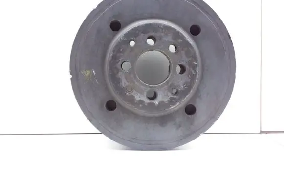 Volkswagen PASSAT B5 Crankshaft pulley 038105243F