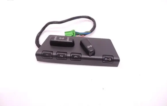 Volvo XC70 Seat control switch 39999380 D69