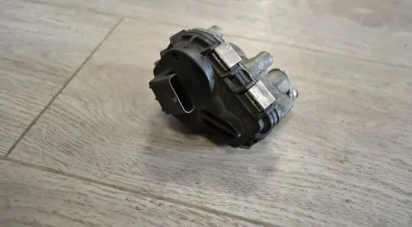 Land Rover Discovery 4 - LR4 Turbine electric control actuator 845780