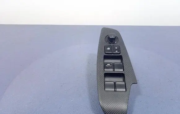 Mazda 3 II Electric window control switch BJS7684L6