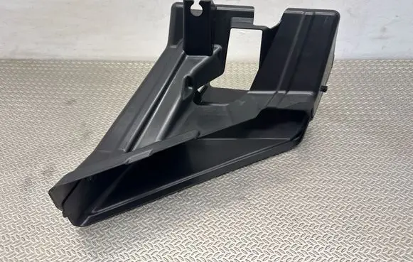 Honda CR-V Air intake duct part 08P02SWW6000EA