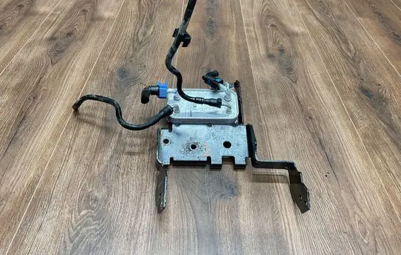 Land Rover Discovery 4 - LR4 Fuel cooler (radiator) F8741005