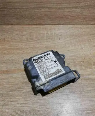 Renault Megane I Airbag control unit/module 7700418152F 550548400