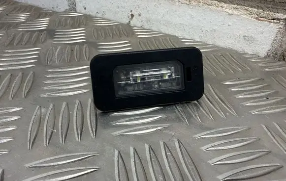 Alfa Romeo Giulia Number plate light 50532562