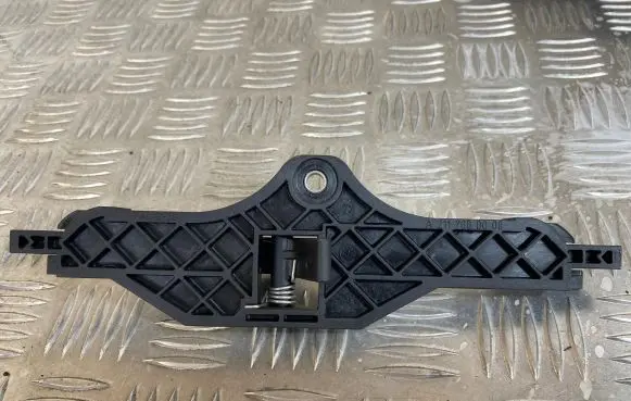 Mercedes-Benz E W211 Rear door interior handle A2117600008