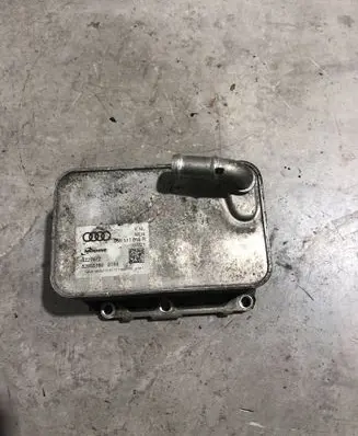 Audi A7 S7 4K8 Engine oil radiator 059117015R