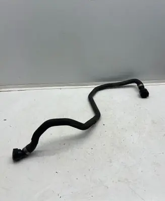 BMW 5 F10 F11 Engine coolant pipe/hose 8377671
