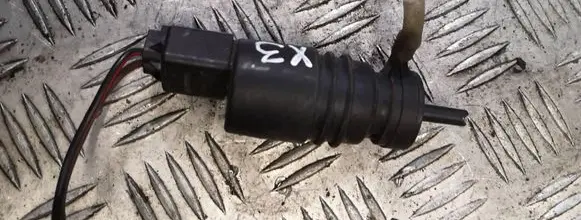 BMW X3 E83 Windscreen/windshield washer pump