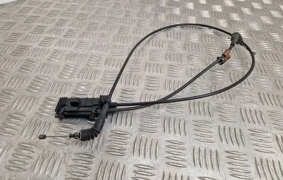 Ford Mondeo MK V Engine bonnet/hood lock release cable 