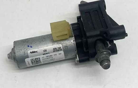 Mercedes-Benz A W177 Seat adjustment motor J138186590 020322682 20200715