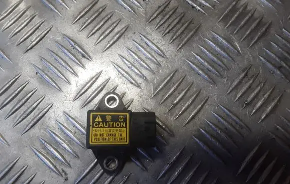 Toyota RAV 4 (XA20) Airbag deployment crash/impact sensor 8944160010 4991000410
