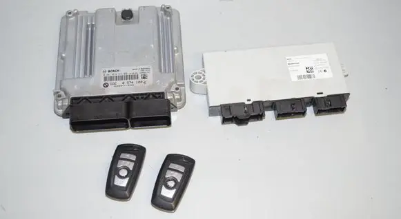 BMW 5 F10 F11 Engine ECU kit and lock set 8574100 9301518 13618574100