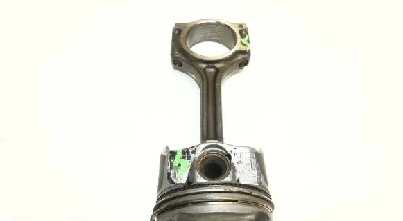 Nissan Qashqai Piston with connecting rod 120106516R