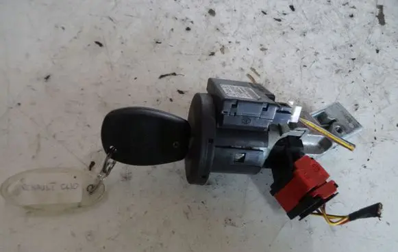 Renault Clio III Ignition lock