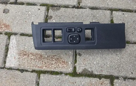 Toyota Avensis T270 Wing mirror switch 5544605110