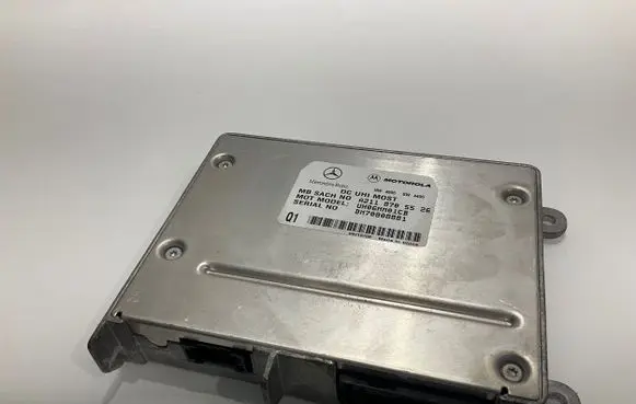 Mercedes-Benz CLS C219 Bluetooth control unit module A2118705526 UH06MM01CB DM70808881