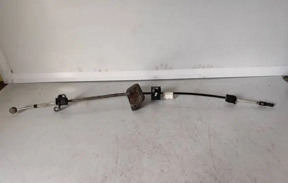 Volkswagen Transporter - Caravelle T5 Gear shift cable linkage 7H1713265A