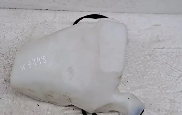 Citroen C5 Windshield washer fluid reservoir/tank 9844544180