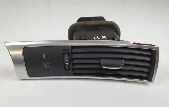 Audi A6 S6 C6 4F Dashboard side air vent grill/cover trim 4F2820902D