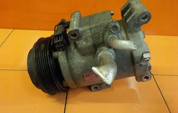 Mazda CX-5 Air conditioning (A/C) compressor (pump) F500JUBAB01