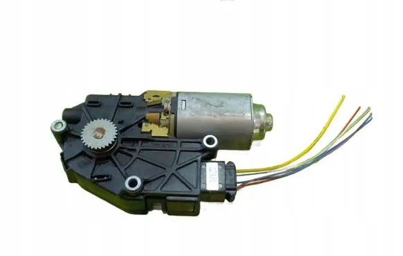 Peugeot 5008 Sunroof motor/actuator 2226117A 31R