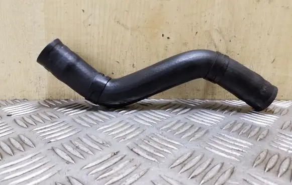 Subaru XV Engine coolant pipe/hose