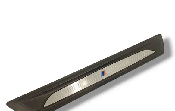 Front sill trim cover