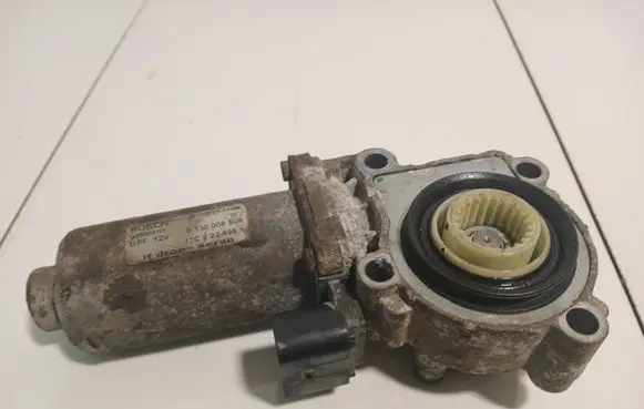 Land Rover Range Rover L322 Gearbox-reducer motor 0130008508