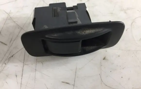 Toyota Corolla Verso AR10 Electric window control switch 37181A141A04