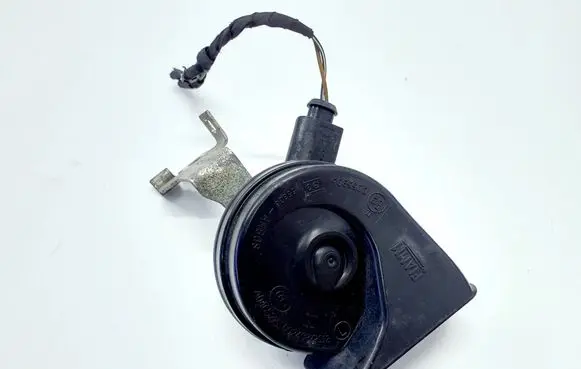 Volkswagen PASSAT B8 Horn signal 3Q0951221