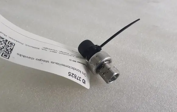 Hummer H3 Air conditioning (A/C) pressure sensor 22678731