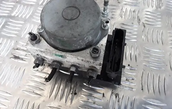 Nissan Note (E11) ABS Pump 0265231732