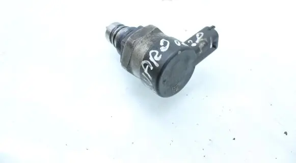 Opel Vivaro Fuel pressure regulator H8200610770